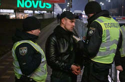 Поліцейські швидко знайшли озброєного чоловіка