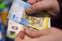 Стало відомо коли і на скільки підвищать максимальну пенсію