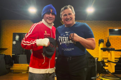 Денисе, зупинись