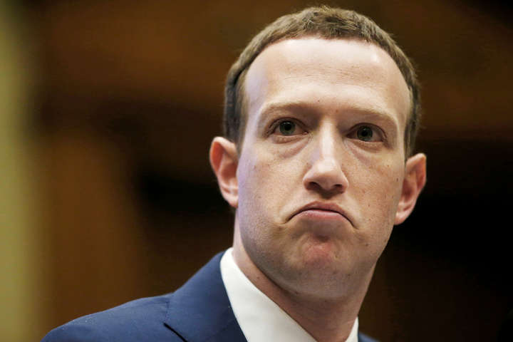 Facebook закликають видаляти так багато записів, що через це йому стає ніяково - Цукерберг - Цукерберг вирішив радикально змінити Facebook і розлютити людей