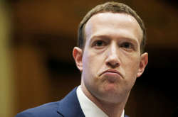 Facebook закликають видаляти так багато записів, що через це йому стає ніяково - Цукерберг