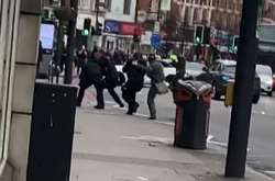 Поліція Лондона застрелила терориста, що напав з ножем на людей