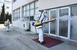 Дезинфекційні роботи у Китаї