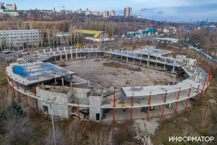 Стоунхендж на Дніпрі: Як виглядає недобудована арена Євробаскету 2015