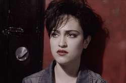 Юну Мадонну зіграла Джеймі Олд, а про її феноменальну схожість з Мадонною написали всі медіа