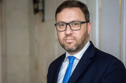 Бартош Ціхоцкі, Надзвичайний та Повноважний Посол Республіки Польща в Україні. Світлина: https://kijow.msz.gov.pl