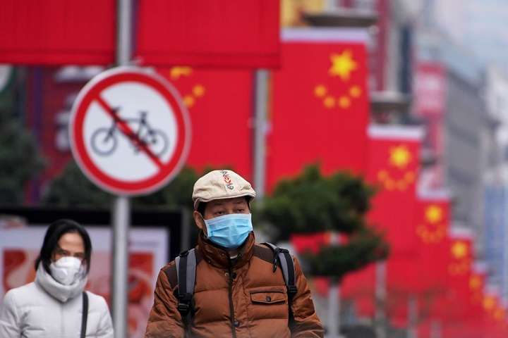 Ватикан відправив у Китай 700 тисяч респіраторів для захисту від коронавірусу