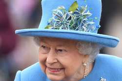  В начале января Меган Маркл и принц Гарри заявили о том, что хотят отказаться от обязанностей старших членов королевской семьи и стать финансово независимыми 
  