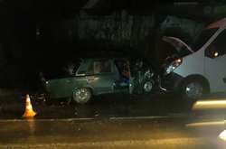  Водій ВАЗ скоїв зіткнення з Ford і далі влетів у Renault 