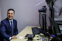 Президент Украины Владимир Зеленский получил биометрический паспорт