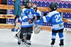 Фото як вирок: за п’ять років Україну залишило 16 із 29-ти хокеїстів. І то лише з однієї команди