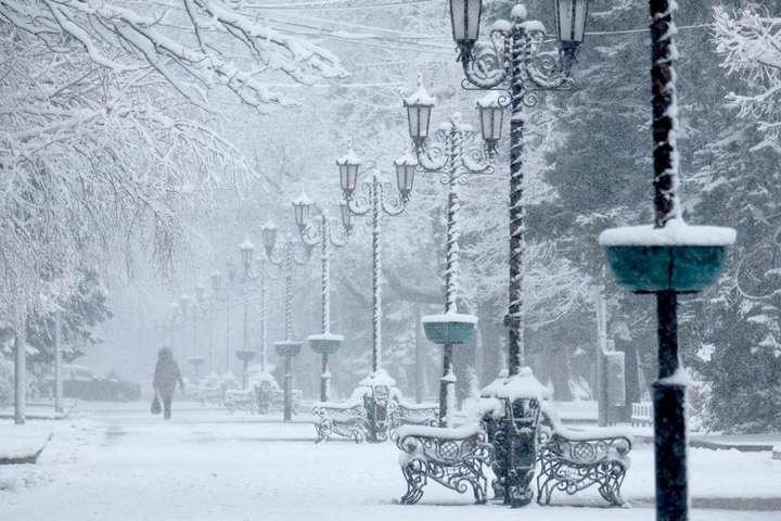 Сніг і температура до -7: прогноз погоди в Україні на п'ятницю