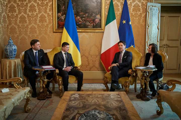 В Офісі президента розповіли, про що розмовляли Зеленський та прем'єр Італії