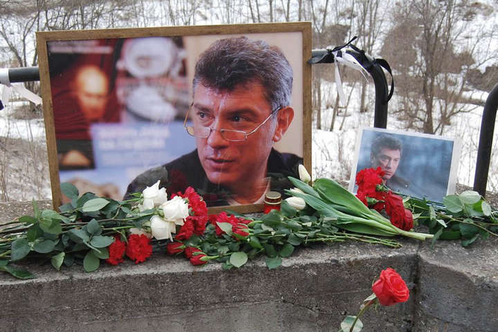 Площу перед посольством Росії у Празі перейменують на честь Нємцова