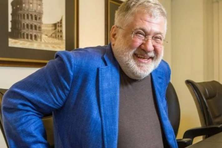 Коломойський не співав у мюзиклі, а «лише декламував певні речі», - Фріс - Коломойський відсвяткував Новий рік у Буковелі і спробував себе у ролі актора в аматорському мюзиклі - ЗМІ