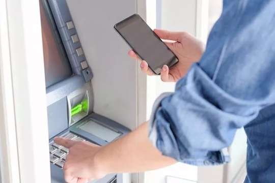 У Боснії троє українців пограбували 23 банкомати «Сбербанку» за 53 години