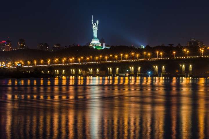 З понеділка на мосту Патона у Києві обмежать рух