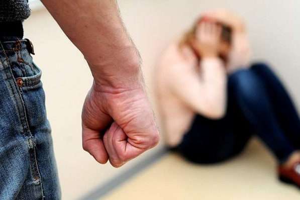 Домашнє насильство: за тиждень у Києві зафіксовано понад 400 фактів знущань 