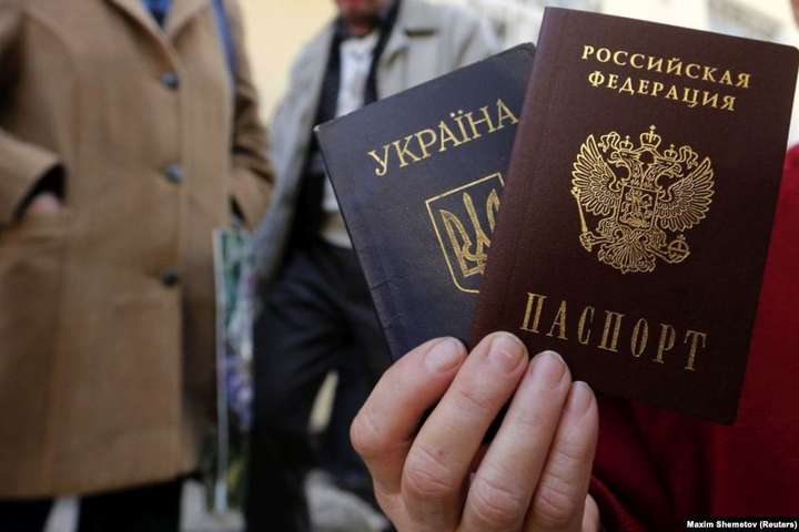 Боевики заставляют жителей Донбасса менять паспорта