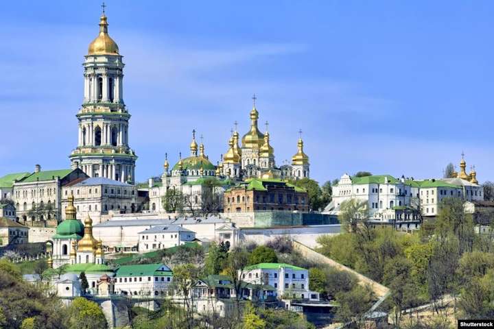 Минкульт пока не планирует забирать Киево-Печерскую и Почаевскую лавры у Московской церкви