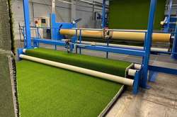 Нардепи відвідали «ФФУ Продакшн» і заявили, що підтримують виробництво штучного футбольного покриття в Україні