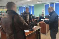 Правоохоронці провели обшуки на Подільській та Поліській митницях