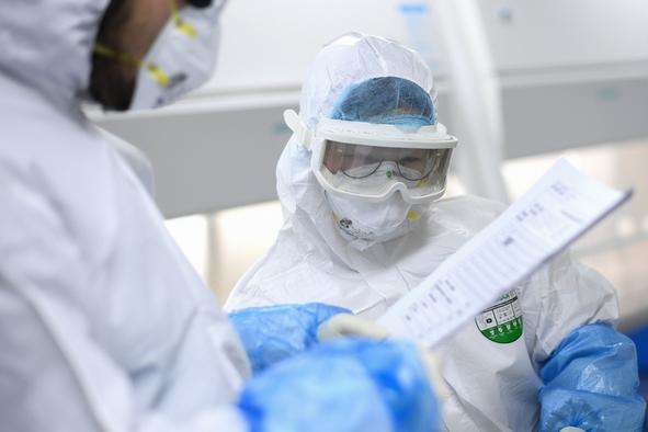 У Китаї заявили про прогрес у боротьбі з коронавірусом