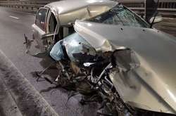 Автомобіль отримав серйозні пошкодження