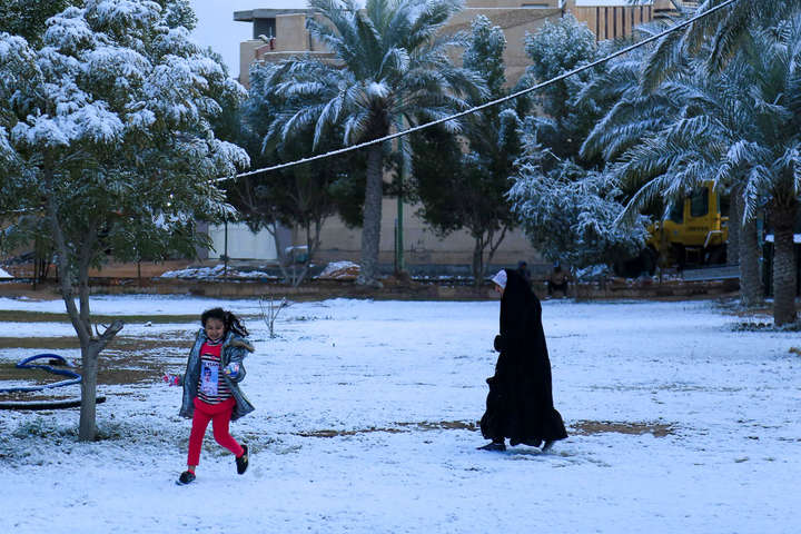 У столиці Іраку вдруге за 100 років випав сніг