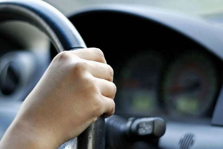 В Україні запустили додаток, який платить обережним водіям