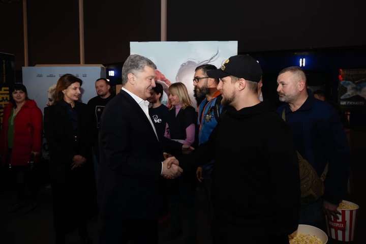 Порошенко: фільм «наші котики» – про тих, хто ніколи не зрадить Україну