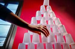 Рада торік придбала 16 км одноразових стаканчиків, або 171 тисячу штук 