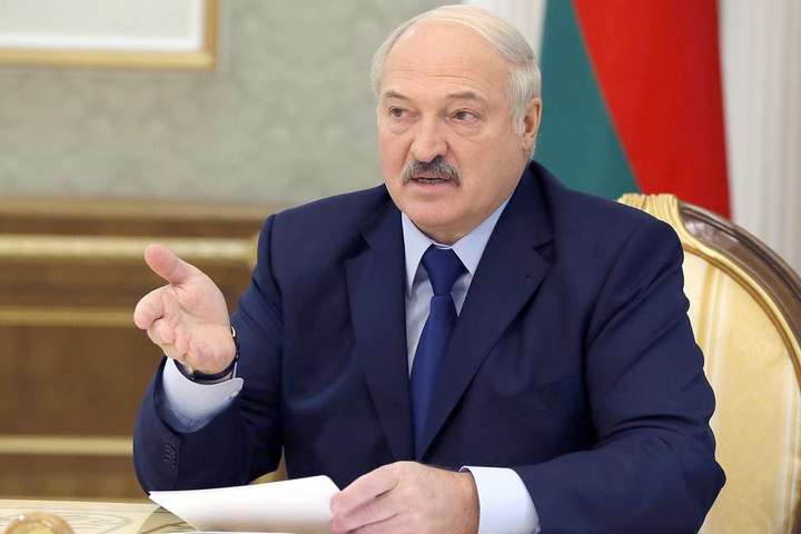 Росія натякає на приєднання Білорусі в обмін на енергоносії, - Лукашенко