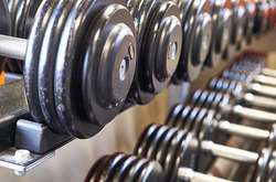 Посетитель спортзала в Киеве устроил стрельбу