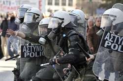В Афінах сталась смертельна стрілянина, поліція затримала 129 осіб 