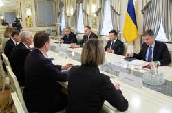 Президент Украины Владимир Зеленский встретился с сенаторами США