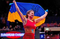 Чемпіонка світу-2013 Бережна здобула свою шосту медаль на чемпіонатах Європи з боротьби (відео)