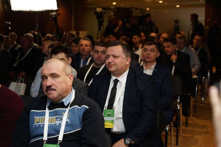Загалом участь у семінарах та тренінгах візьмуть понад 100 осіб - «Слуга Народу» проводить дводенний тренінг для депутатів та голів новообраних територіальних громад