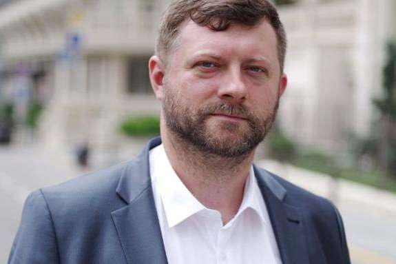 Корнієнко: «Слуга народу» планує оновити раду партії