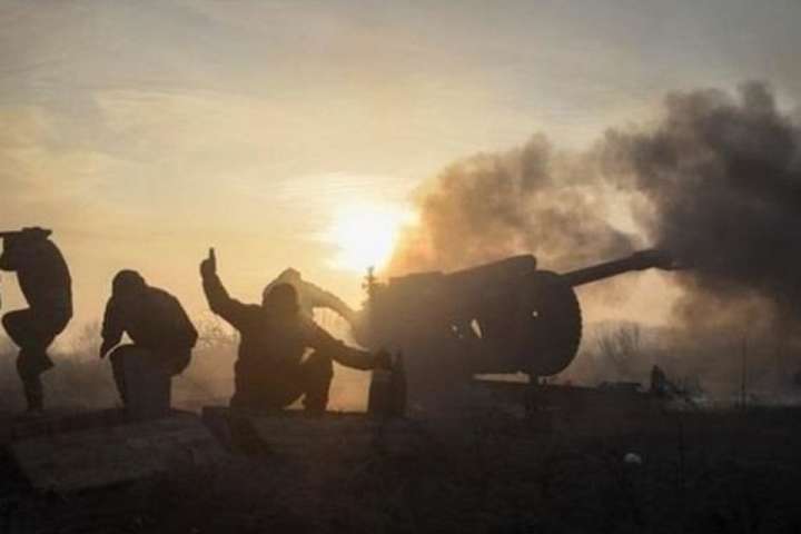 Доба на Донбасі: бойовики 10 разів обстріляли українські позиції