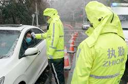 Спалах коронавірусу: у провінції Хубей заборонили користуватися автомобілями