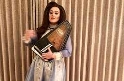 Пока в сети обсуждают изменения ее фигуры, Адель записала новый альбом