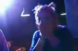 Девушка умерла во время конкурса по поеданию пирожных в Москве (видео)