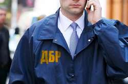 ДБР відправило до суду справу трьох осіб, яких підозрюють у шахрайстві на 9 мільйонів 