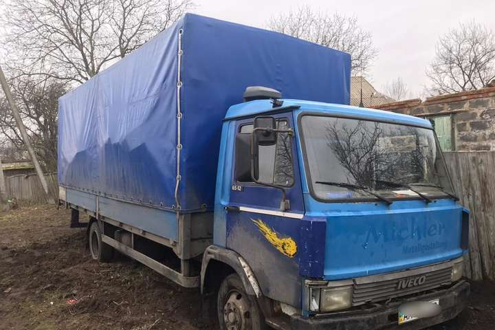 На Київщині підліток викрав вантажівку (фото)