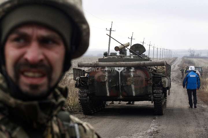 Наступ російської армії біля Золотого – це наслідок політики загравання з Кремлем, – «Європейська солідарність» 