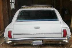 У США в сараї знайшли легендарне авто Pontiac Catalina 1966 року випуску