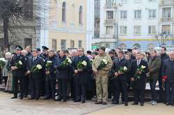 Шість років після розстрілів: на Вінниччині вшанували пам’ять Героїв Небесної Сотні