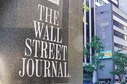  Трьом журналістам The Wall Street Journal, двоє з яких - громадяни США, один - австралієць, було наказано покинути Китай протягом п’яти днів 