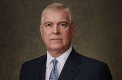  Среднему сыну королевы Великобритании исполнилось 60 лет 
  